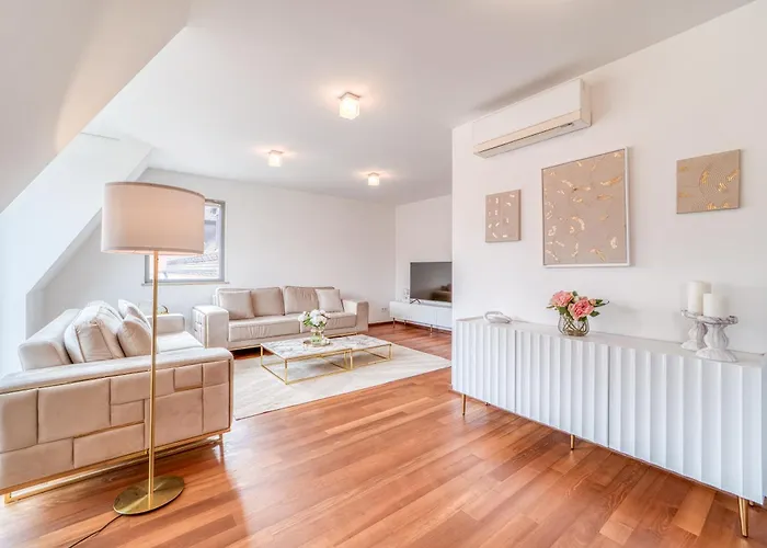 Apartmán Luxury Penthouse In The Center *
